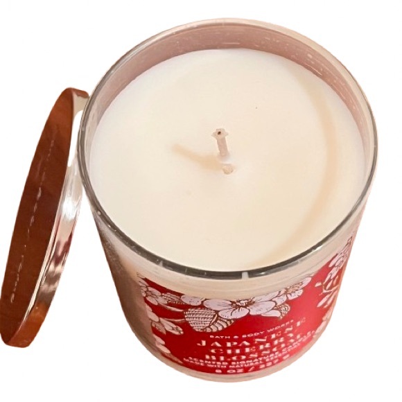 NWT- Bath & Bodyworks Japanese Cherry Blossom Single Wick Candle - Picture 3 of 7